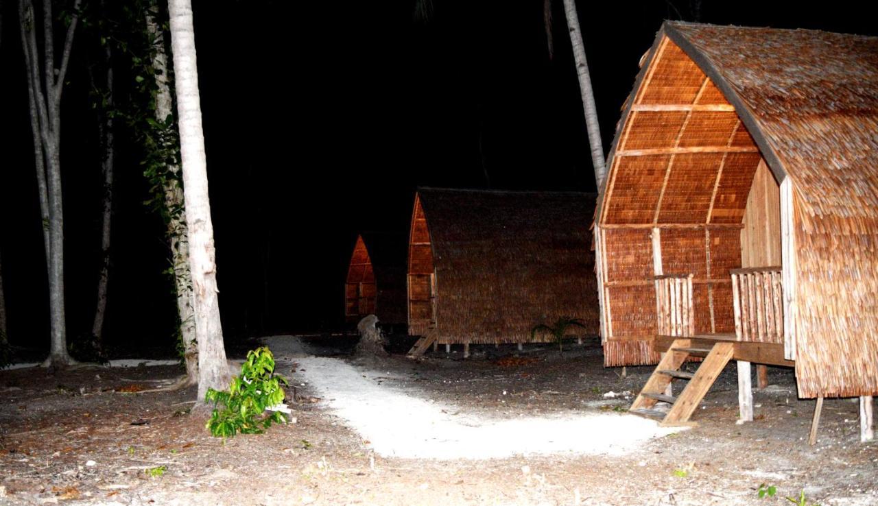 Tanjung Kalemo Resort Batudaka Luaran gambar