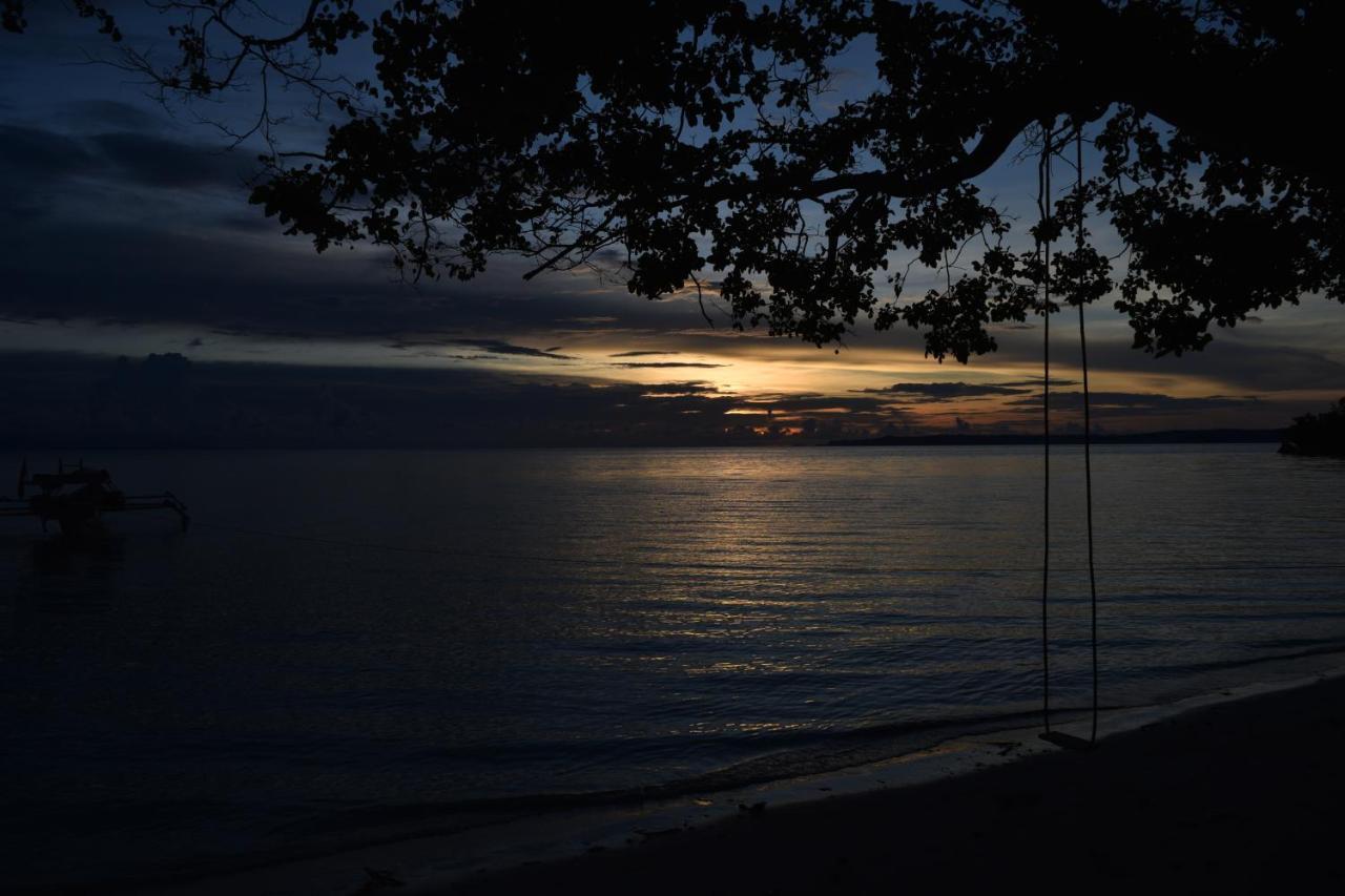 Tanjung Kalemo Resort Batudaka Luaran gambar