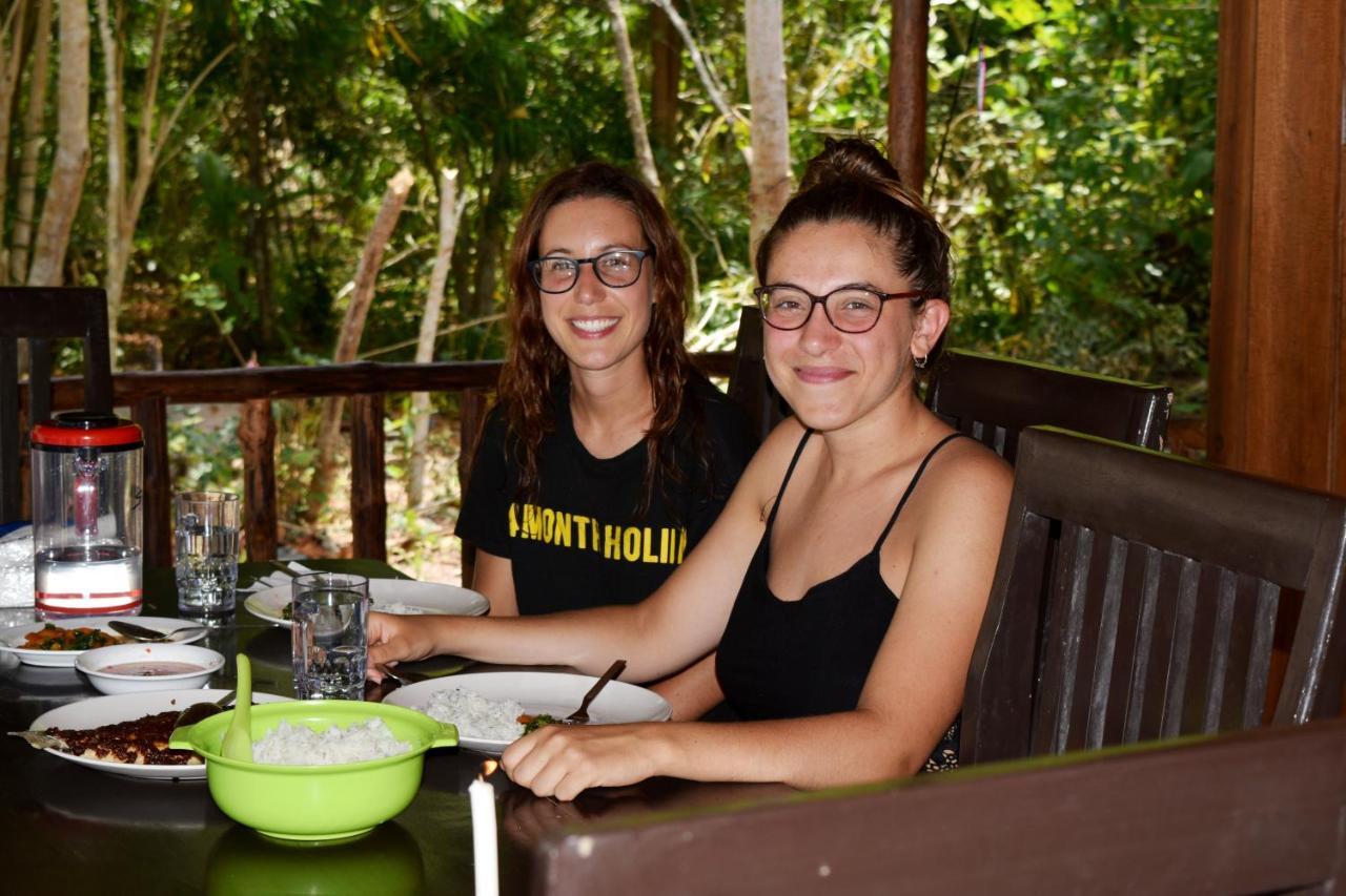 Tanjung Kalemo Resort Batudaka Luaran gambar