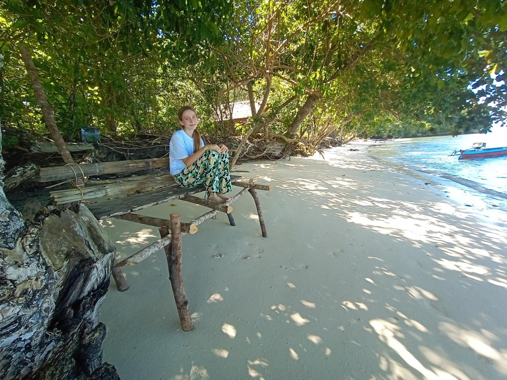 Tanjung Kalemo Resort Batudaka Luaran gambar