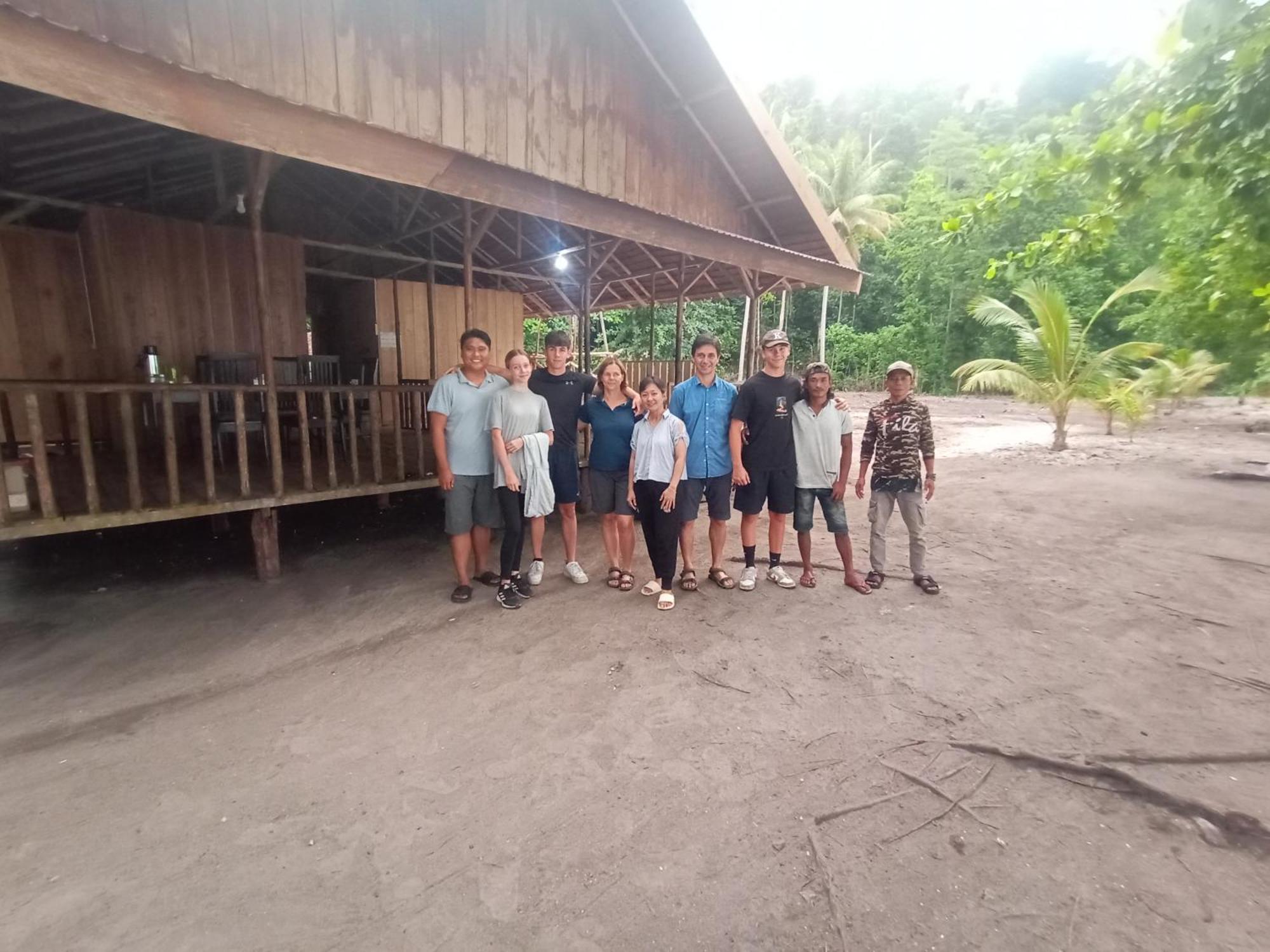 Tanjung Kalemo Resort Batudaka Luaran gambar